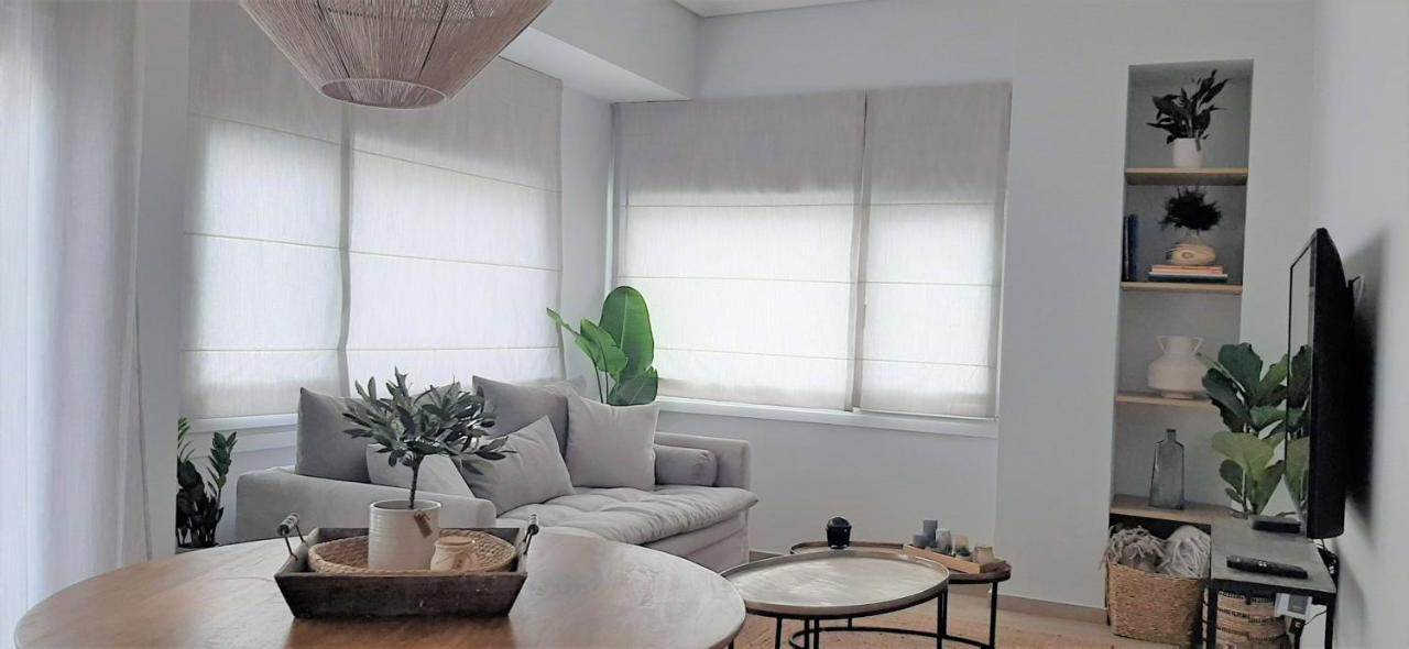 Homing Volos Inspired Modern Living Exterior photo