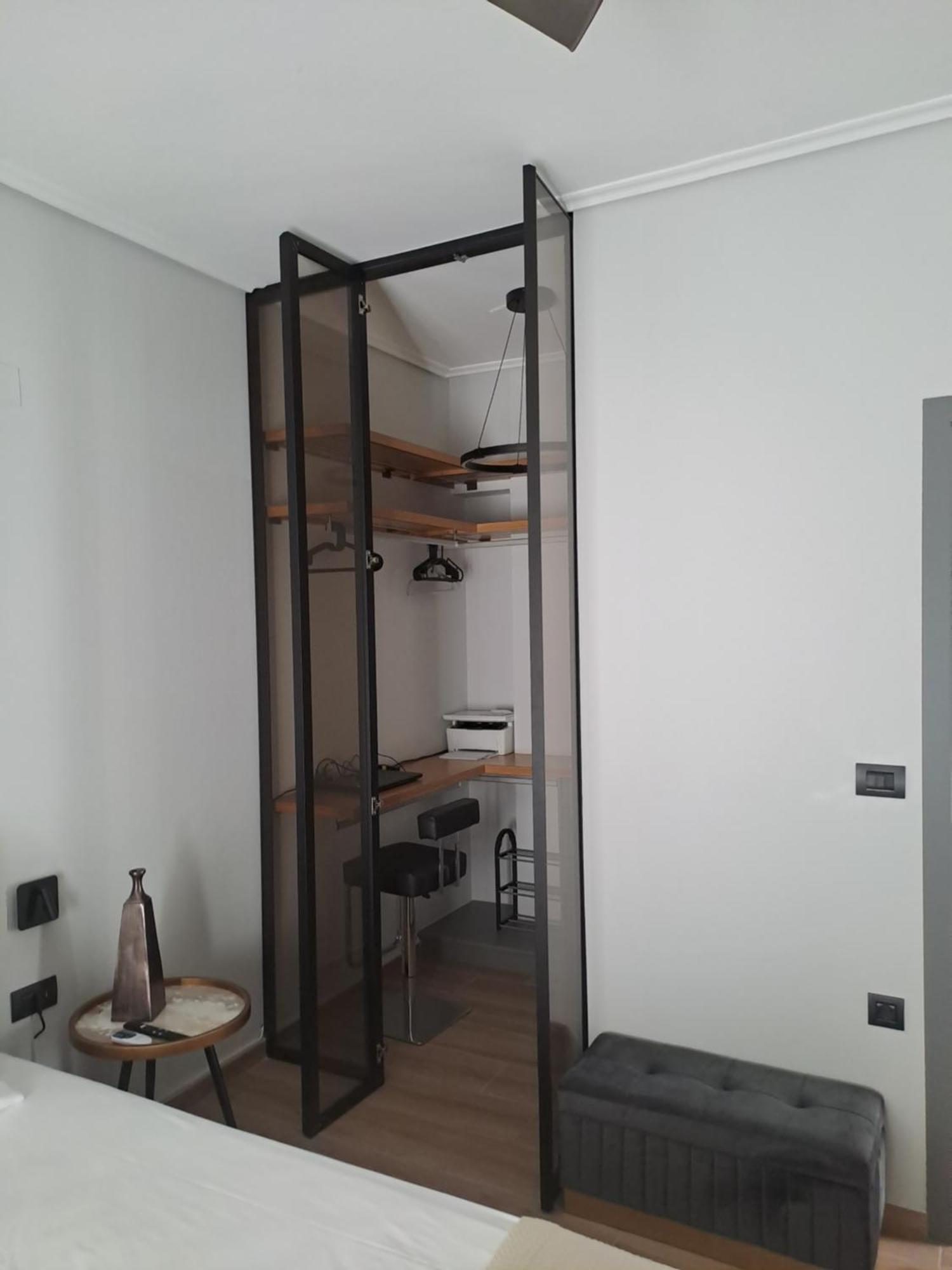 Homing Volos Inspired Modern Living Exterior photo